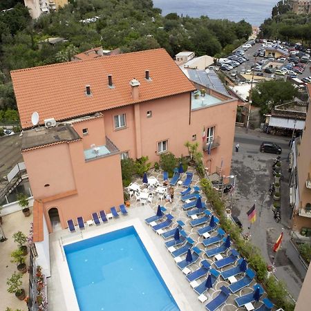Hotel Villa Maria Sorrento Luaran gambar