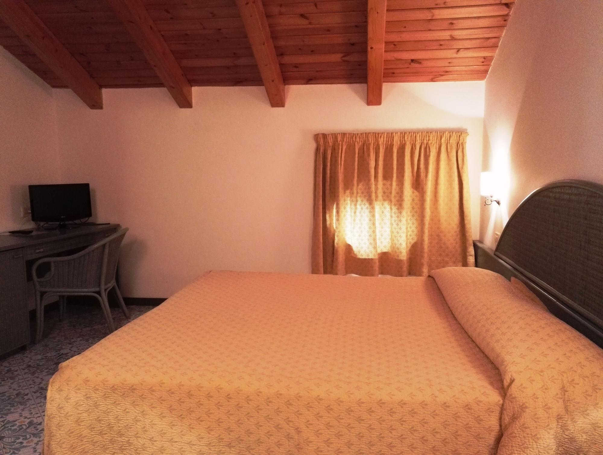 Hotel Villa Maria Sorrento Luaran gambar