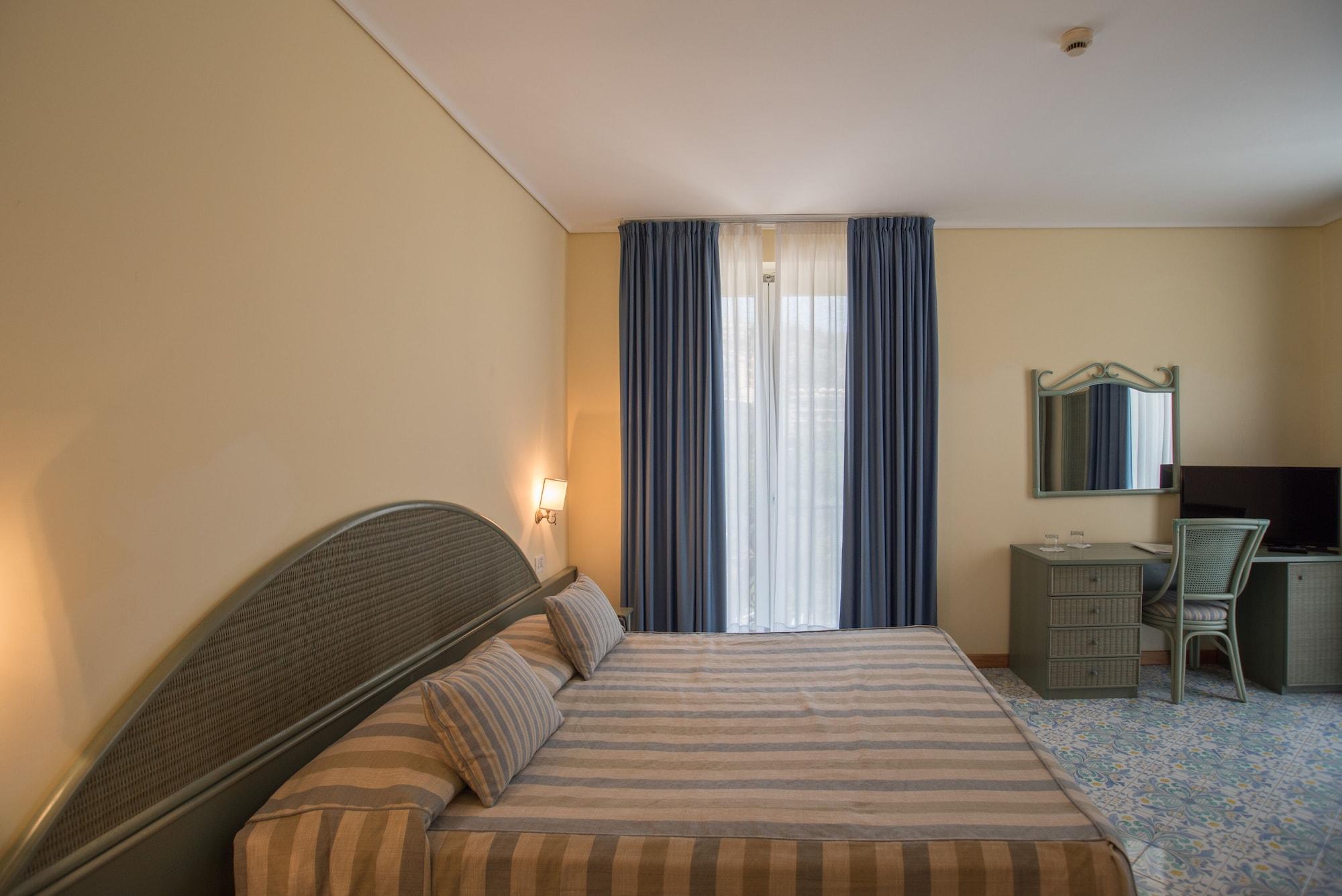 Hotel Villa Maria Sorrento Luaran gambar
