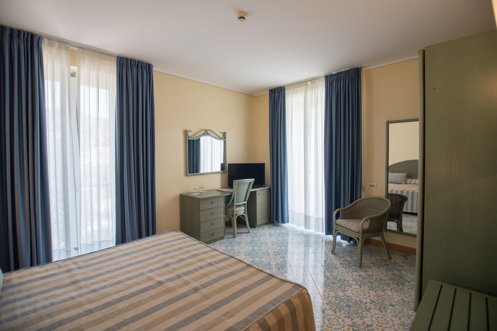 Hotel Villa Maria Sorrento Luaran gambar