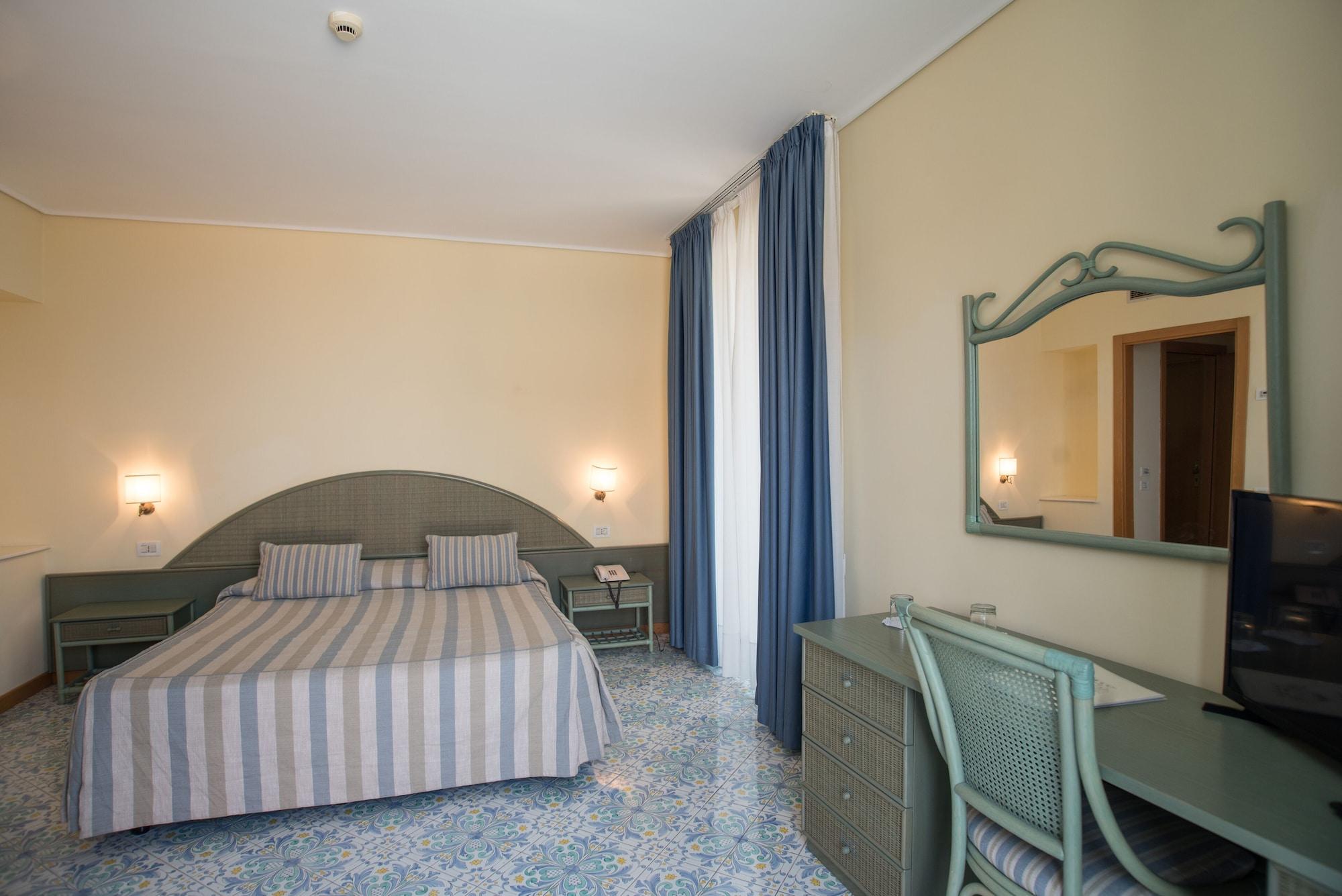 Hotel Villa Maria Sorrento Luaran gambar