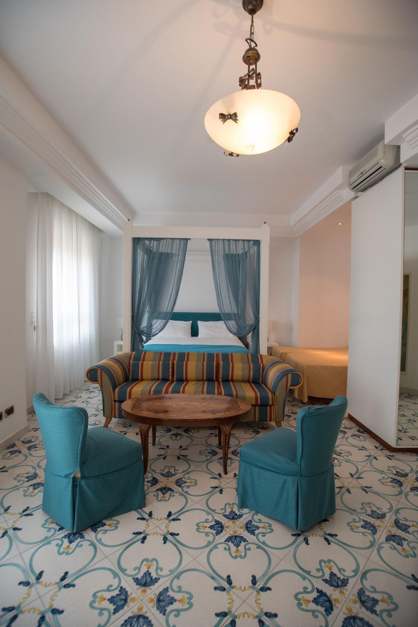 Hotel Villa Maria Sorrento Luaran gambar