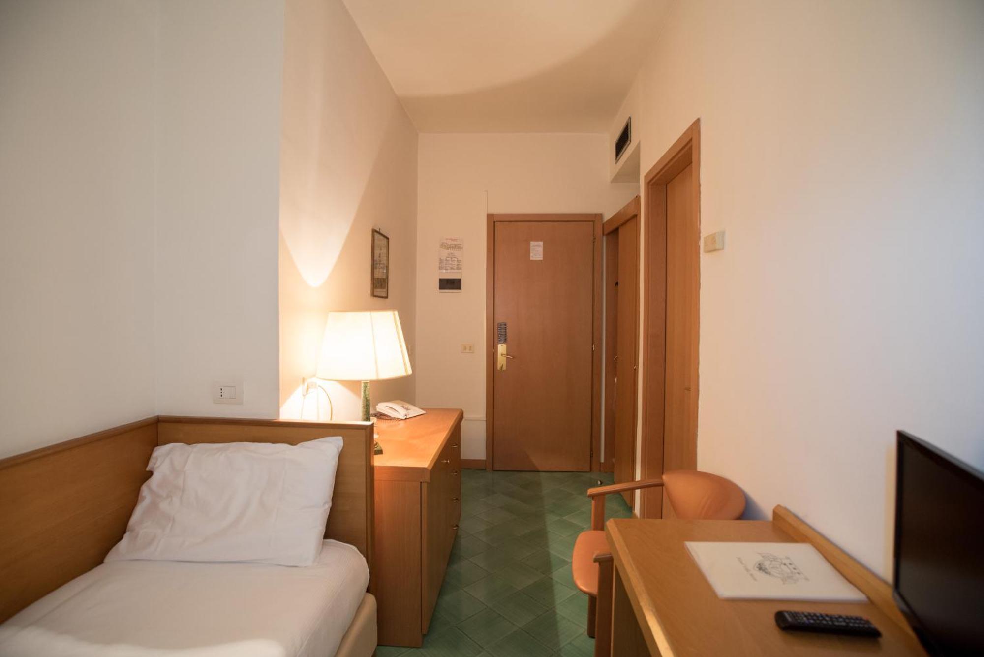 Hotel Villa Maria Sorrento Luaran gambar
