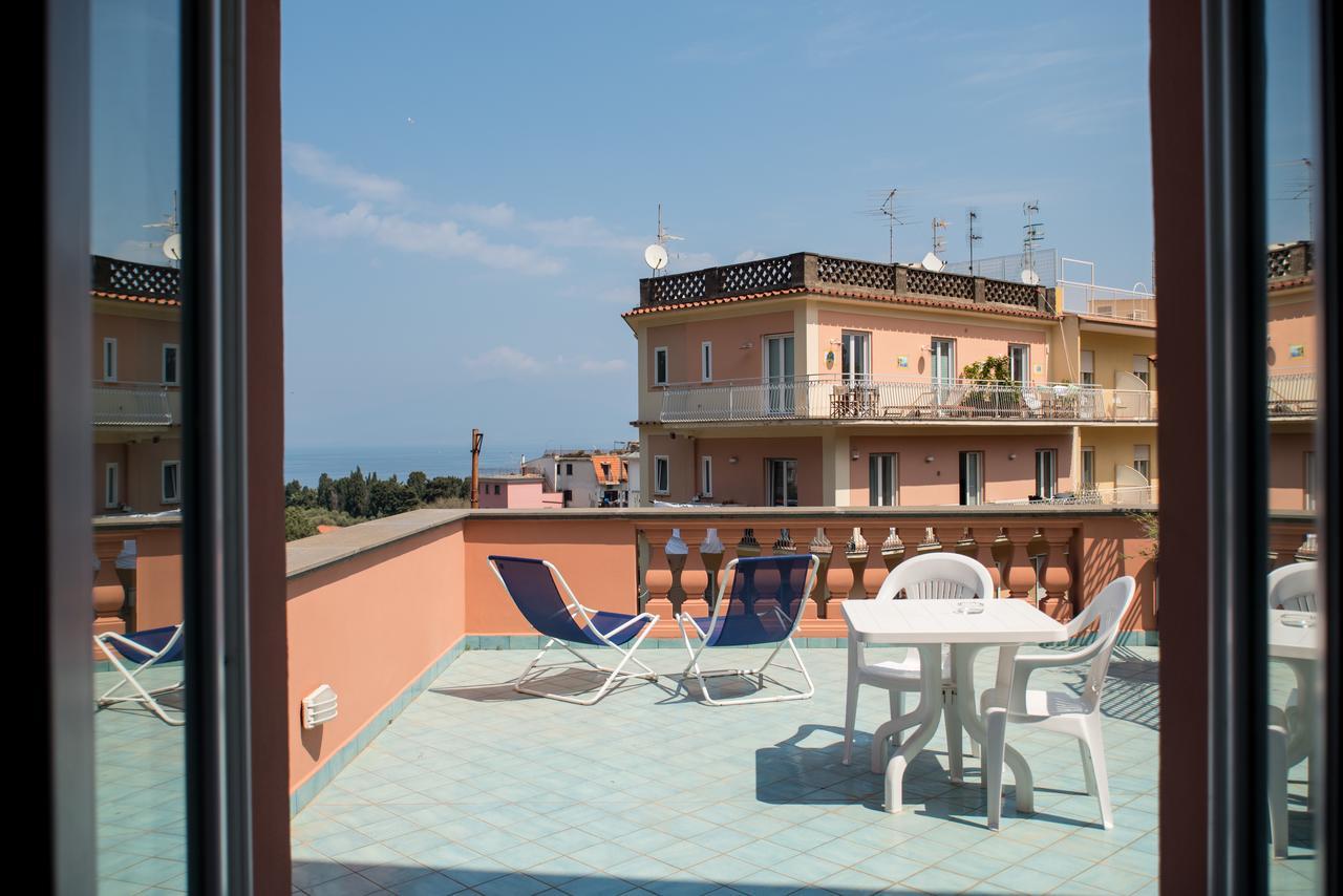 Hotel Villa Maria Sorrento Luaran gambar